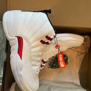 NWB my boy friend cheated on me so I’m selling it